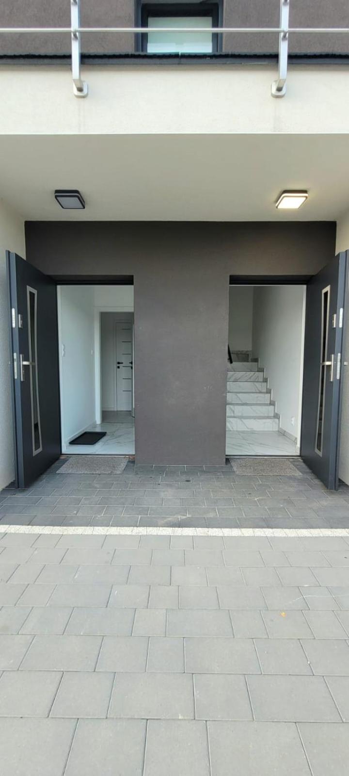Bast 17 Dom Duzy Parking , Mandoria , Ptak , 2 Sypialnie Lub 1 Sypialnia, Taras , Autostrada A1, Kalinowskiego 17E Wifi Łódź Exterior foto